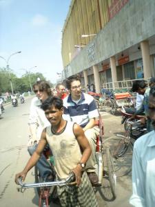 <img0*300:stuff/z/52/India_2006/Picture%20043.jpg>
